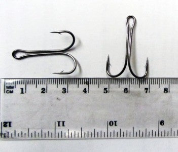 60 x Quality Chemically Sharpened Double Hooks 1