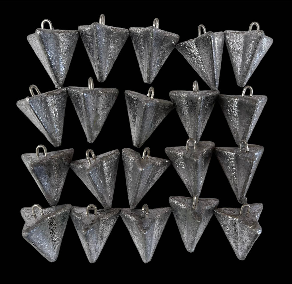 Metal fishing sinkers in several sizes